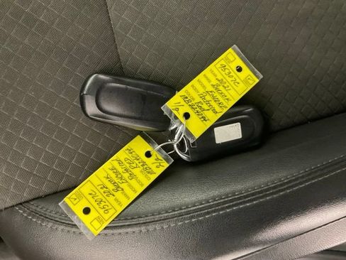 Used 2021 Buick Encore Preferred FWD image 43