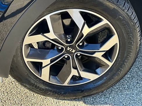 Used 2022 Kia Sportage EX image 4