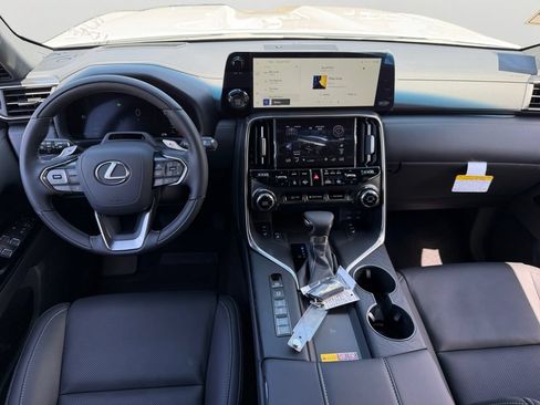 New 2026 Lexus LX 600 4WD w/ Luxury Package image 12