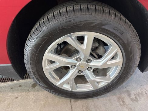 Used 2020 Chevrolet Equinox LT image 14