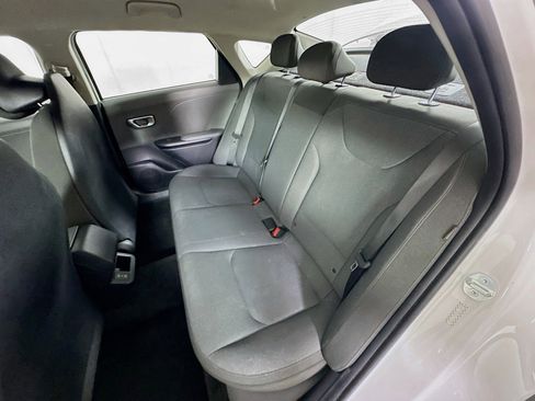 Used 2025 Kia K4 FWD image 27