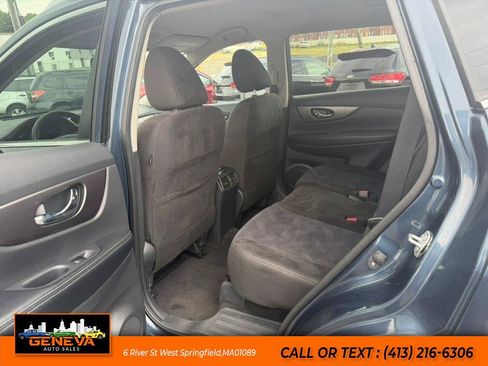 Used 2015 Nissan Rogue SV w/ SV Premium Package AWD/4WD image 10