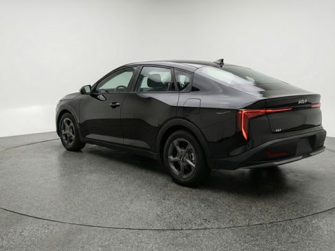 Used 2025 Kia K4 FWD image 6