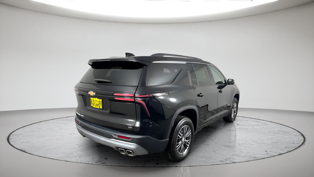 Used 2024 Chevrolet Traverse LT AWD/4WD image 5