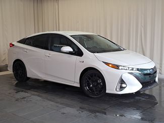 Used 2020 Toyota Prius Prime LE video 2