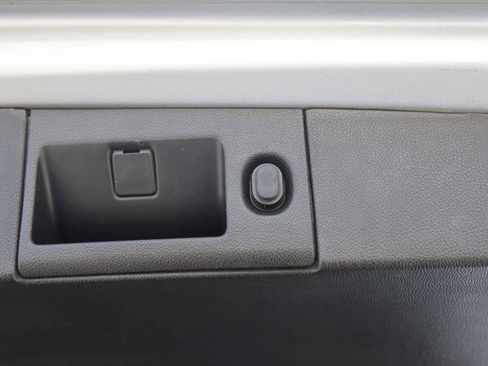 Used 2020 GMC Yukon XL Denali image 32