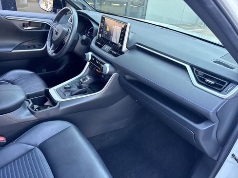 Used 2020 Toyota RAV4 XSE image 26