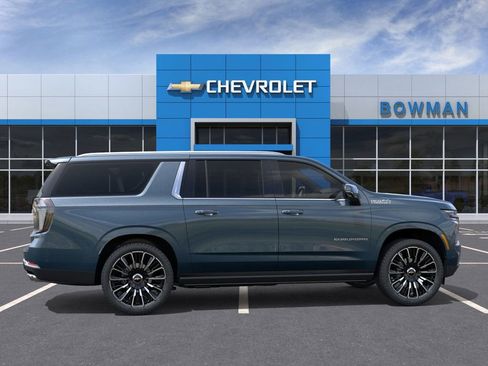 New 2026 Chevrolet Suburban High Country image 5