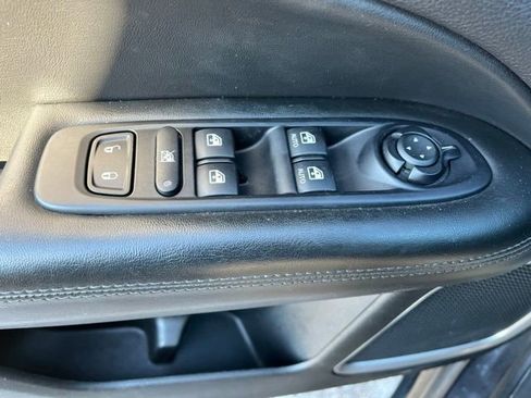 Used 2018 Jeep Compass Altitude image 23