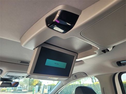 Certified 2024 Honda Odyssey Touring image 12