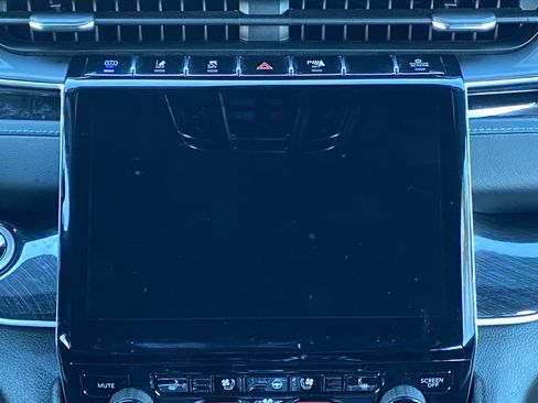 Used 2023 Jeep Grand Cherokee Trailhawk w/ Advanced Protech Group II image 13