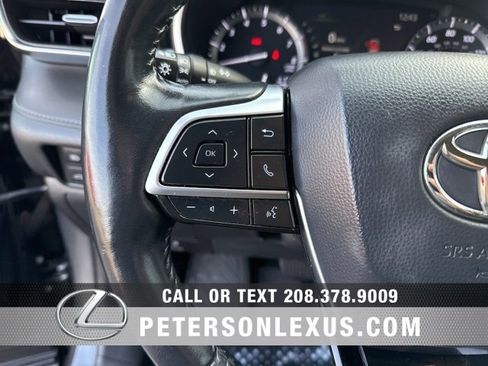 Used 2020 Toyota Highlander Limited image 26