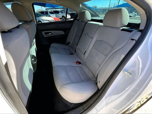 Used 2014 Chevrolet Cruze Eco image 21