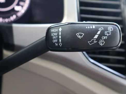 Used 2019 Volkswagen Atlas SEL image 35