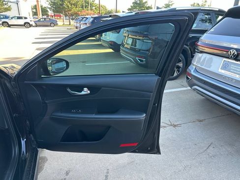 Used 2024 Kia Forte GT-Line w/ GT-Line Premium Package FWD image 27