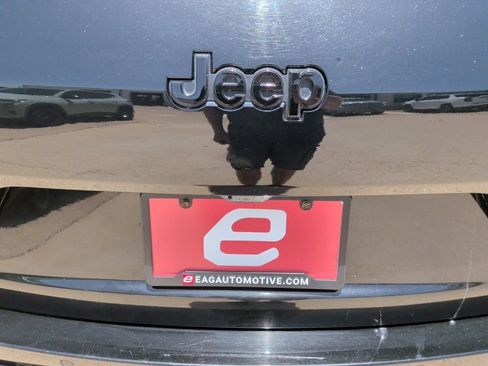 Used 2025 Jeep Grand Cherokee L Limited w/ Luxury Tech Group II RWD image 49