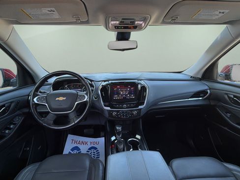 Used 2021 Chevrolet Traverse Premier AWD/4WD image 9