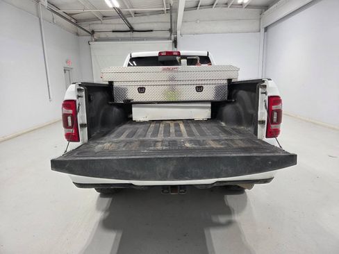 Used 2023 RAM 2500 Laramie AWD/4WD image 9