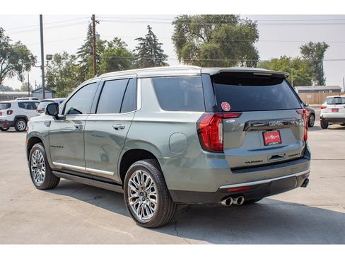Used 2024 GMC Yukon Denali w/ Advanced Technology Package AWD/4WD image 6