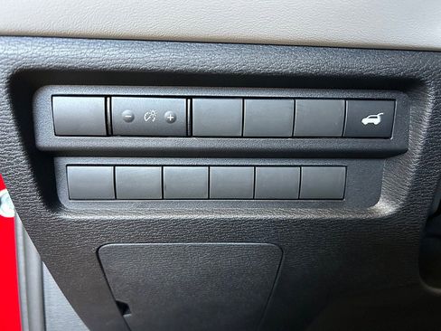 New 2025 Mitsubishi Outlander SE image 57