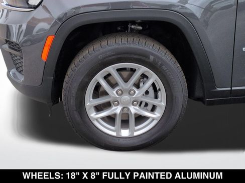 Used 2025 Jeep Grand Cherokee Laredo X w/ Luxury Tech Group I AWD/4WD image 11