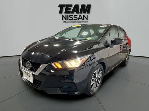 Used 2021 Nissan Versa SV FWD image 3