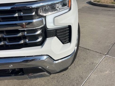 Used 2024 Chevrolet Silverado 1500 LTZ image 14