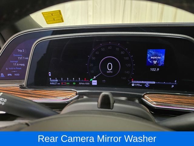 Used 2023 Cadillac Escalade Premium Luxury AWD/4WD image 20