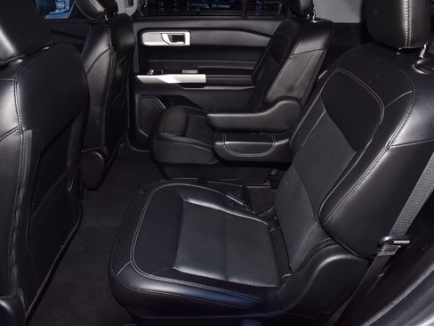 Used 2021 Ford Explorer Limited w/ Equipment Group 301A image 14