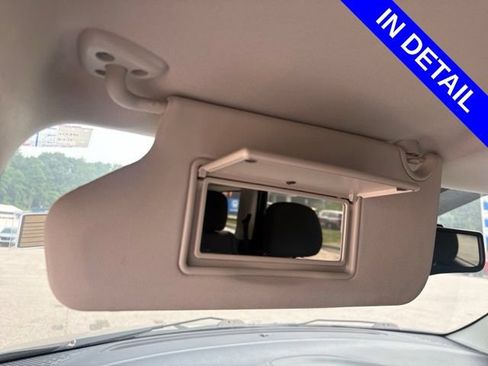 Used 2017 Dodge Journey SE w/ Flexible Seating Group FWD image 33