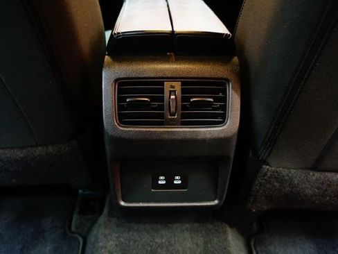 Certified 2025 Nissan Rogue SV AWD/4WD image 39