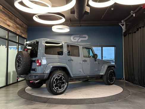 Used 2015 Jeep Wrangler Unlimited Rubicon AWD/4WD image 3