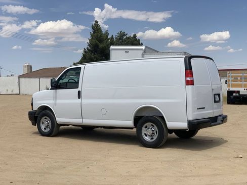 New 2026 Chevrolet Express 2500 w/ Driver Convenience Package RWD image 6