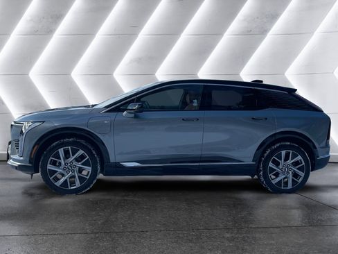 New 2026 Cadillac Optiq Luxury 2 image 3