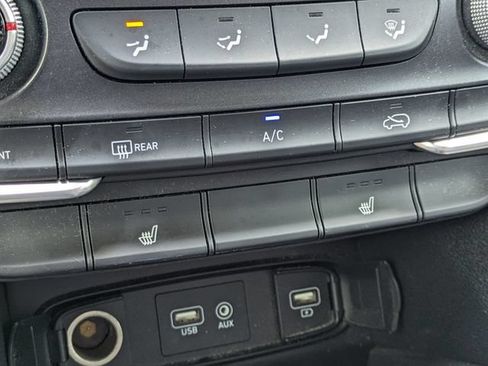 Used 2020 Hyundai Santa Fe SEL FWD image 29