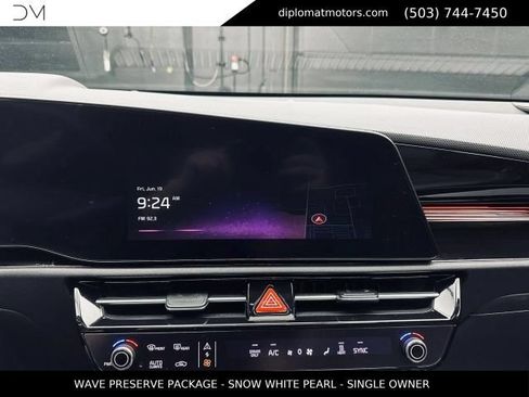 Used 2023 Kia Niro Wave w/ Wave Preserve Package FWD image 34