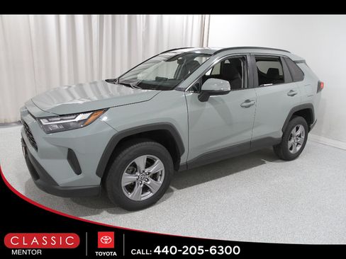 Certified 2023 Toyota RAV4 XLE FWD image 3