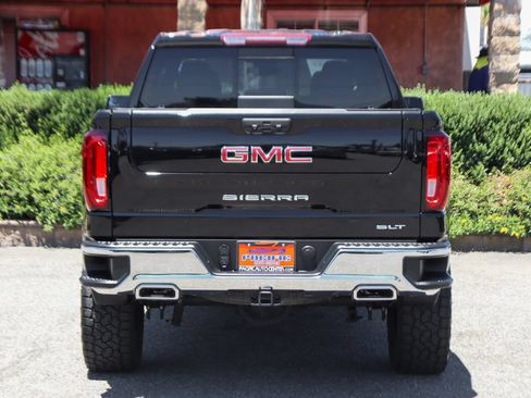Used 2023 GMC Sierra 1500 SLT w/ SLT Premium Package AWD/4WD image 8