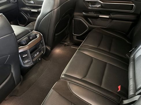 Used 2022 RAM 1500 Laramie AWD/4WD image 4