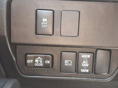 Certified 2023 Toyota Tacoma TRD Off-Road w/ Technology Package AWD/4WD image 24