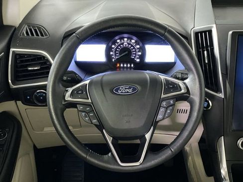 Used 2024 Ford Edge Titanium AWD/4WD image 16