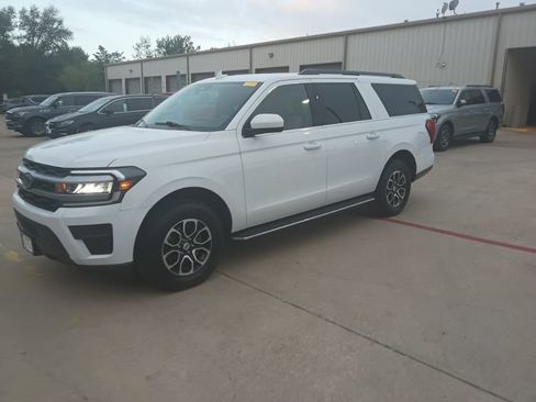 Used 2023 Ford Expedition Max XLT AWD/4WD image 1