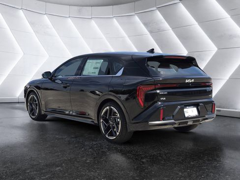New 2026 Kia K4 GT-Line w/ GT-Line Premium Package FWD image 4