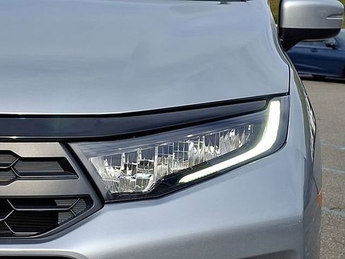 Used 2025 Honda Odyssey EX-L image 9
