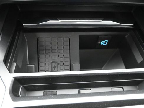 New 2026 Ford F250 Platinum w/ FX4 Off-Road Package image 30