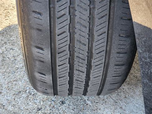 Used 2019 BMW 750i xDrive w/ Executive Package image 11