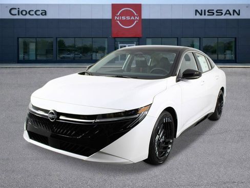 New 2026 Nissan Sentra SR w/ Floor Mat Package FWD image 1