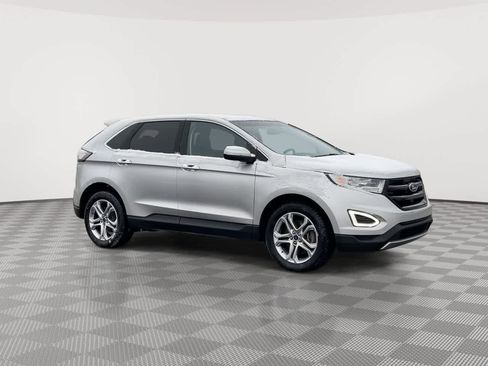 Used 2018 Ford Edge Titanium w/ Equipment Group 301A image 2