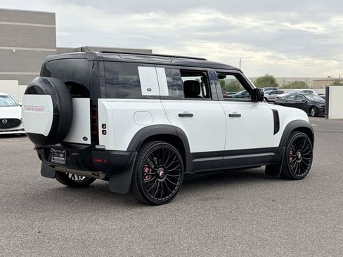 Used 2023 Land Rover Defender 110 SE AWD/4WD image 28