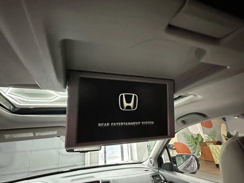 Used 2016 Honda Pilot Touring image 33